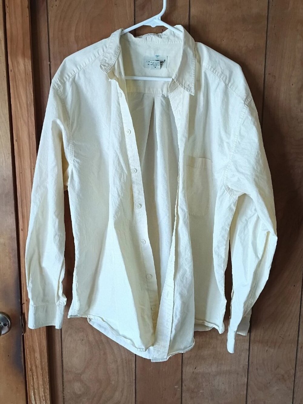 Eddie Bauer Men’s Medium Pale Yellow Button Front Shirt Long Sleeve Casual